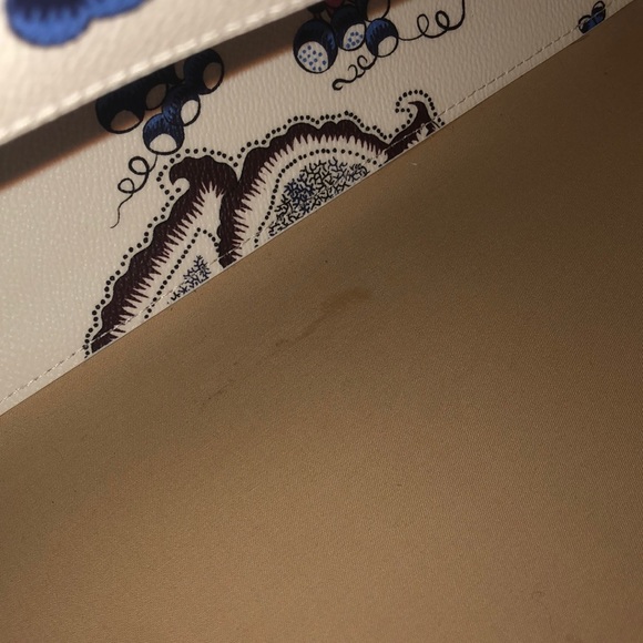 Tory Burch Kerrington Tote - Picture 5 of 5